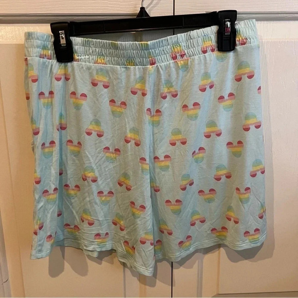 Disney Mickey Mouse Pajama Set Short sleeve top and shorts size Medium - Picture 5 of 9